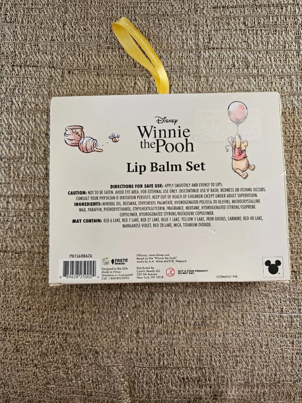 Disney Winnie the Pooh Eyeshadow Palette + 4pc Lip Balm Set NWT